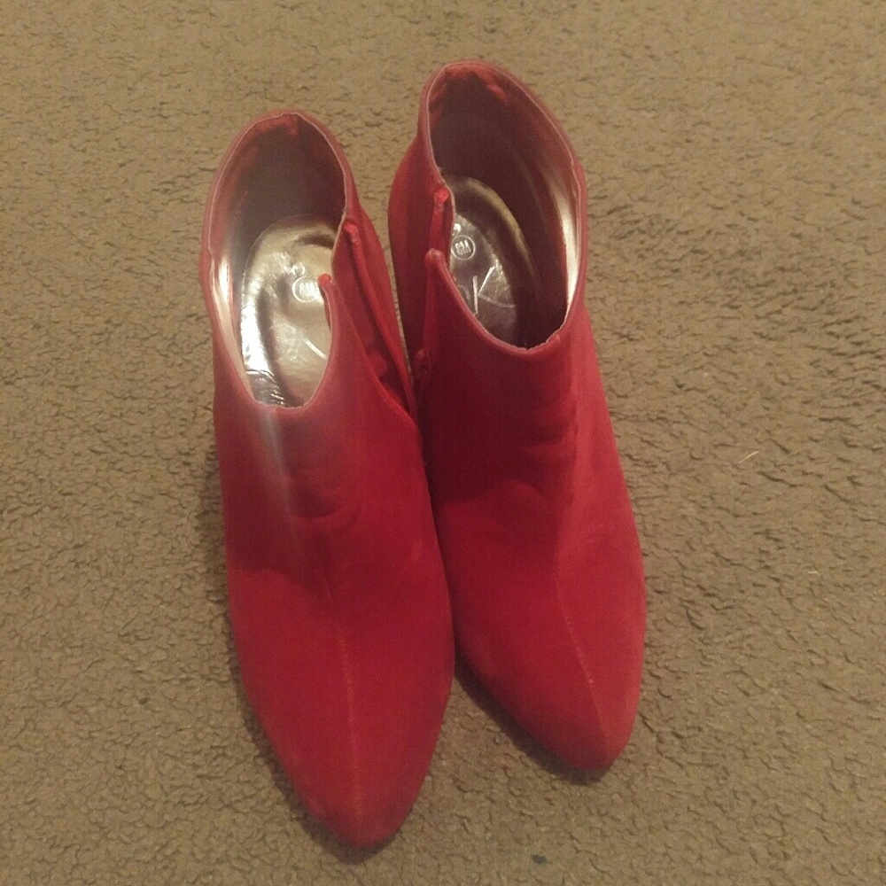 Booties - Picture 6 of 6
